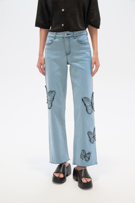Pantalon Zeballa Azul Claro