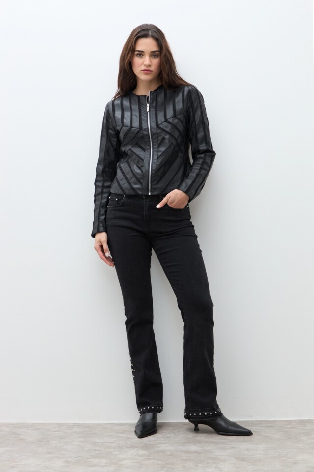 Chaqueta eco cuero con tul negro