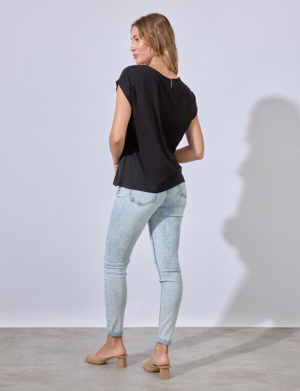 Blusa Esc V NEGRO