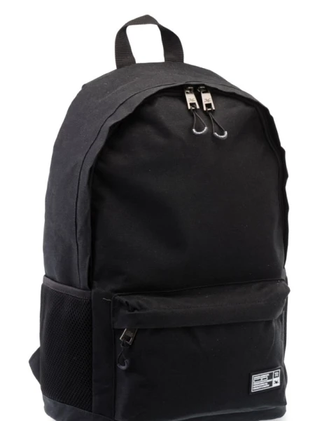 MOCHILA CON COMPARTIMIENTO Negro