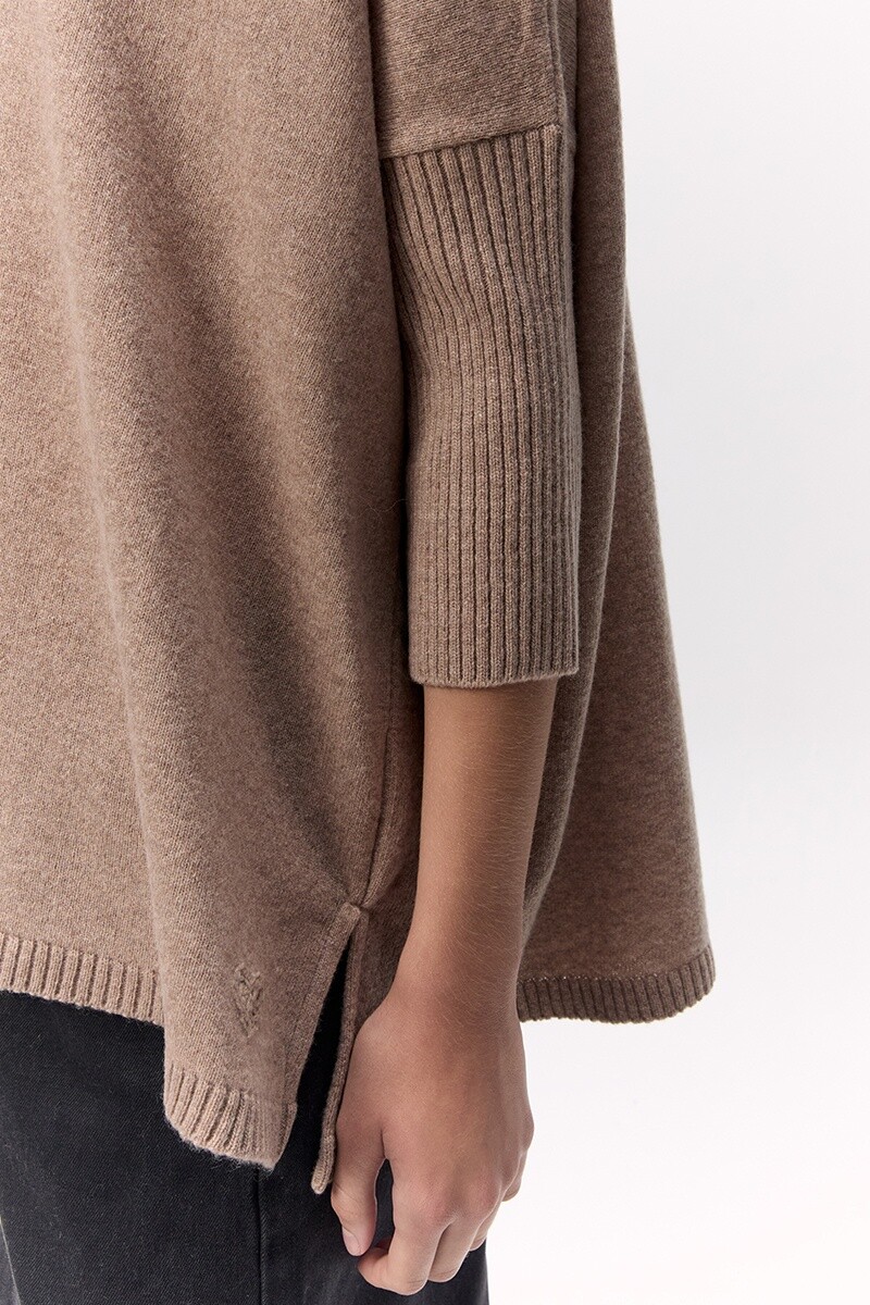 Sweater Venecia Beige Oscuro