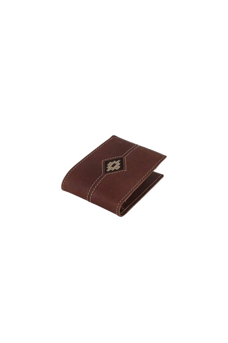 Billetera de cuero con detalle en guarda pampa Marron