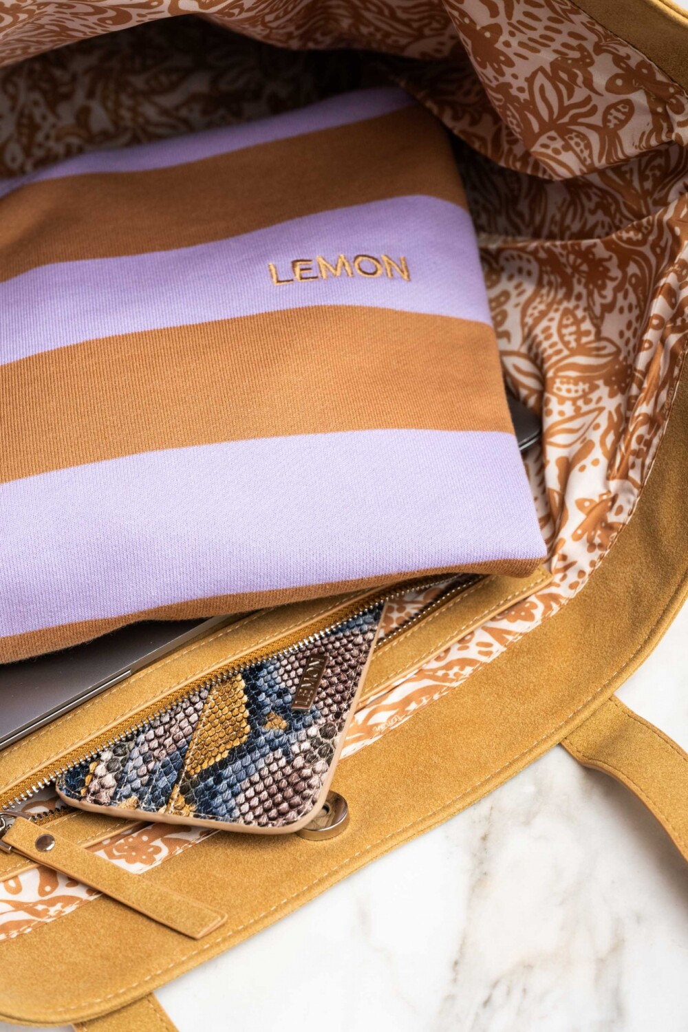 Travel Bag Camel — Lemon