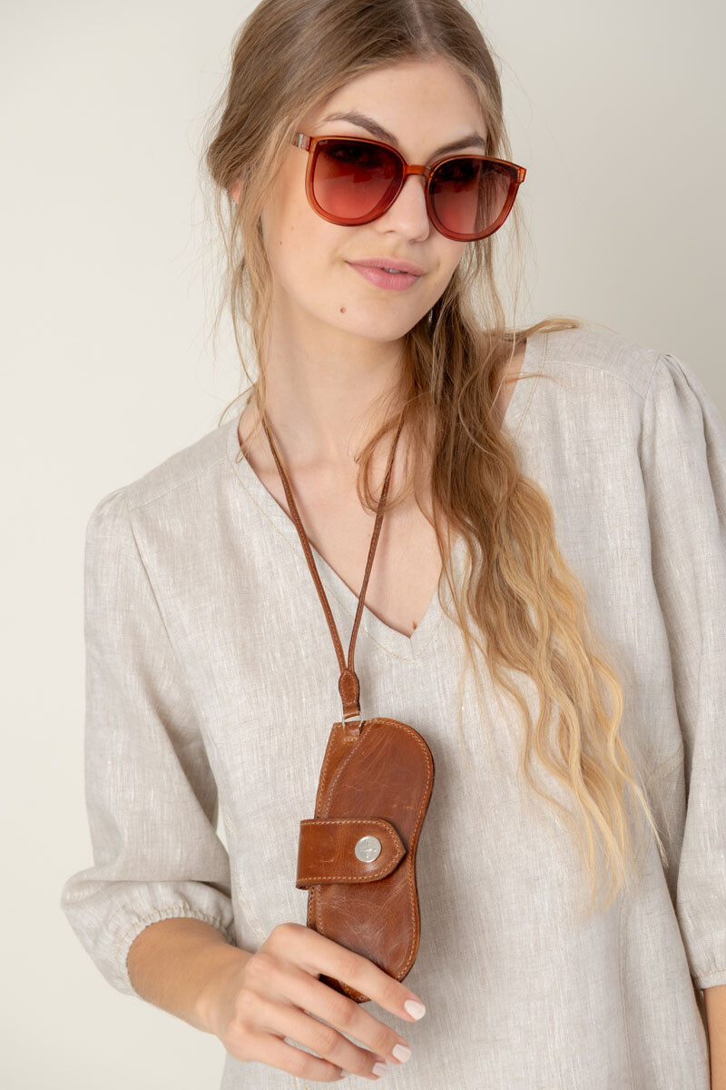 Cuelga lentes LIS - Suela 