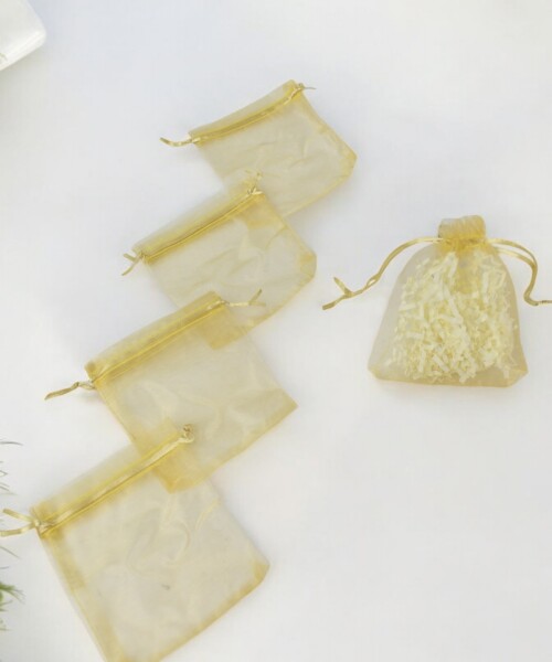Pack x 100 - Bolsas organza 8x11 cm ORO