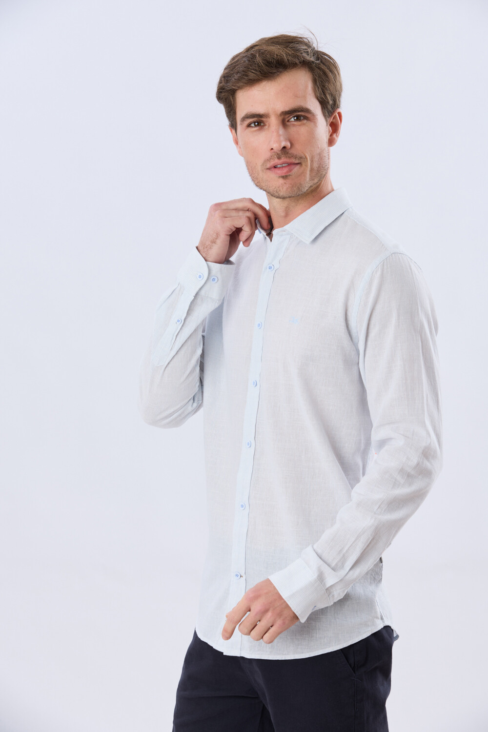 CAMISA RAYADA DE LINO Celeste