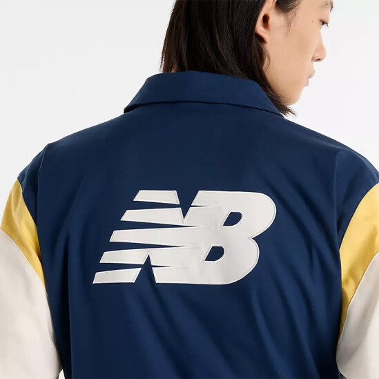 Campera New Balance Athletics Varsity Azul