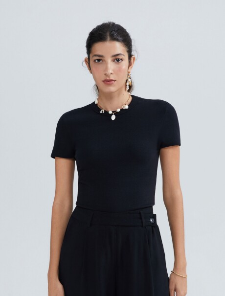 CAMISETA MANGA CORTA SLIM NEGRO