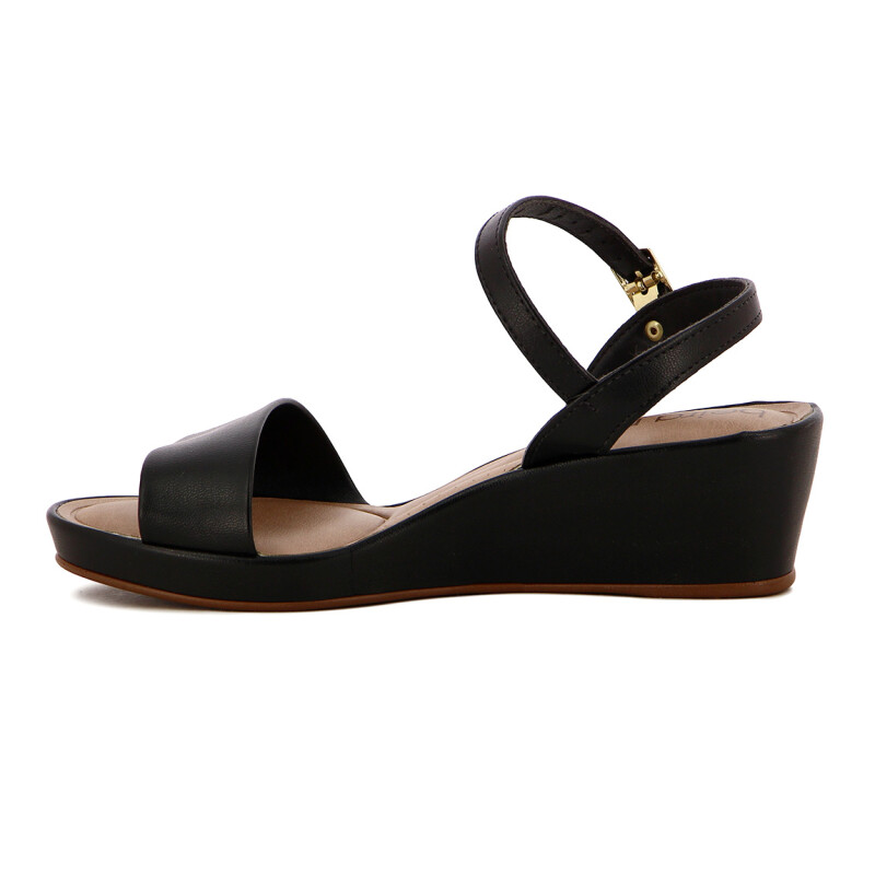Beira Rio Sandalia Casual C/faja Y Pulsera C/hebilla Negro