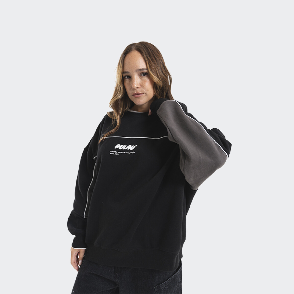 Buzo Pulau Crewneck - Negro 