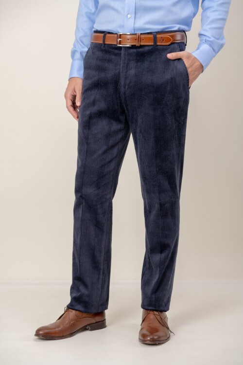 Pantalón Corduroy classic fit Azul marino