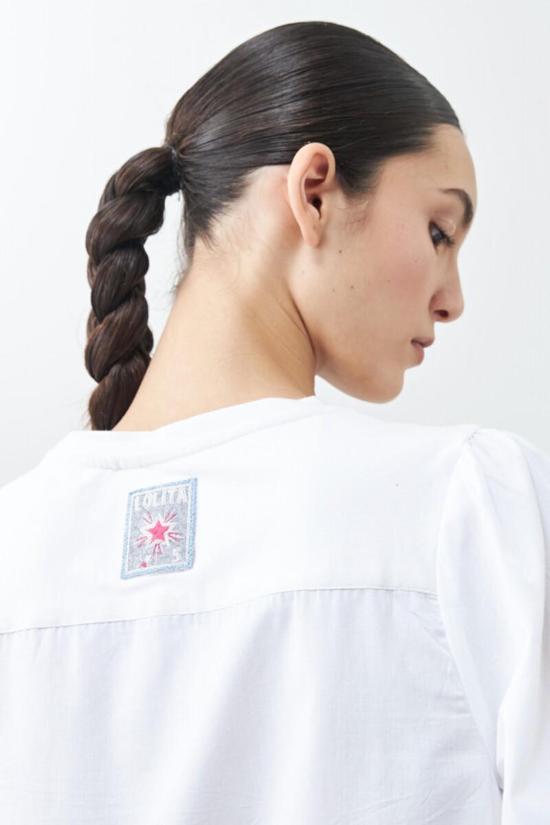 Remera con mangas abullonadas blanco