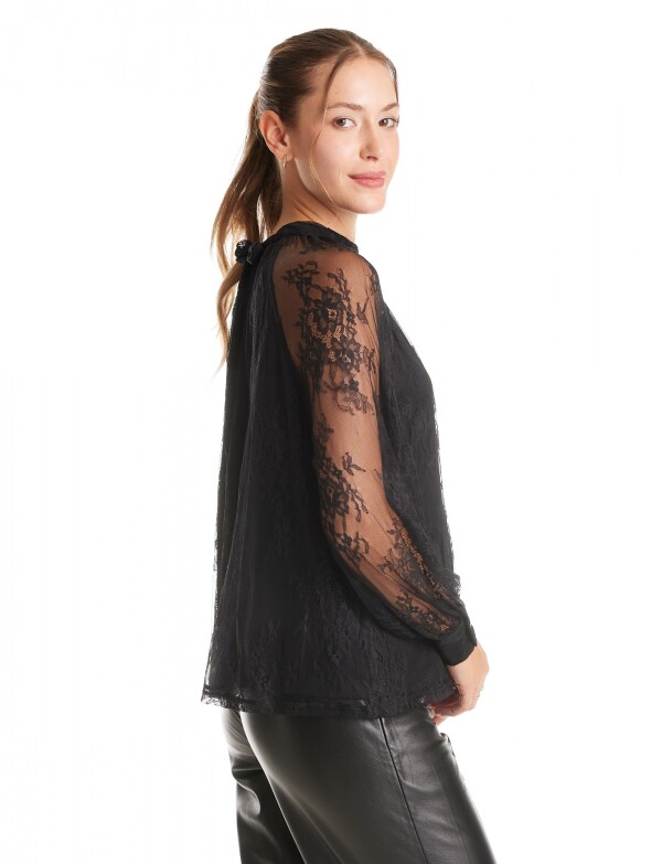 Blusa Encaje NEGRO