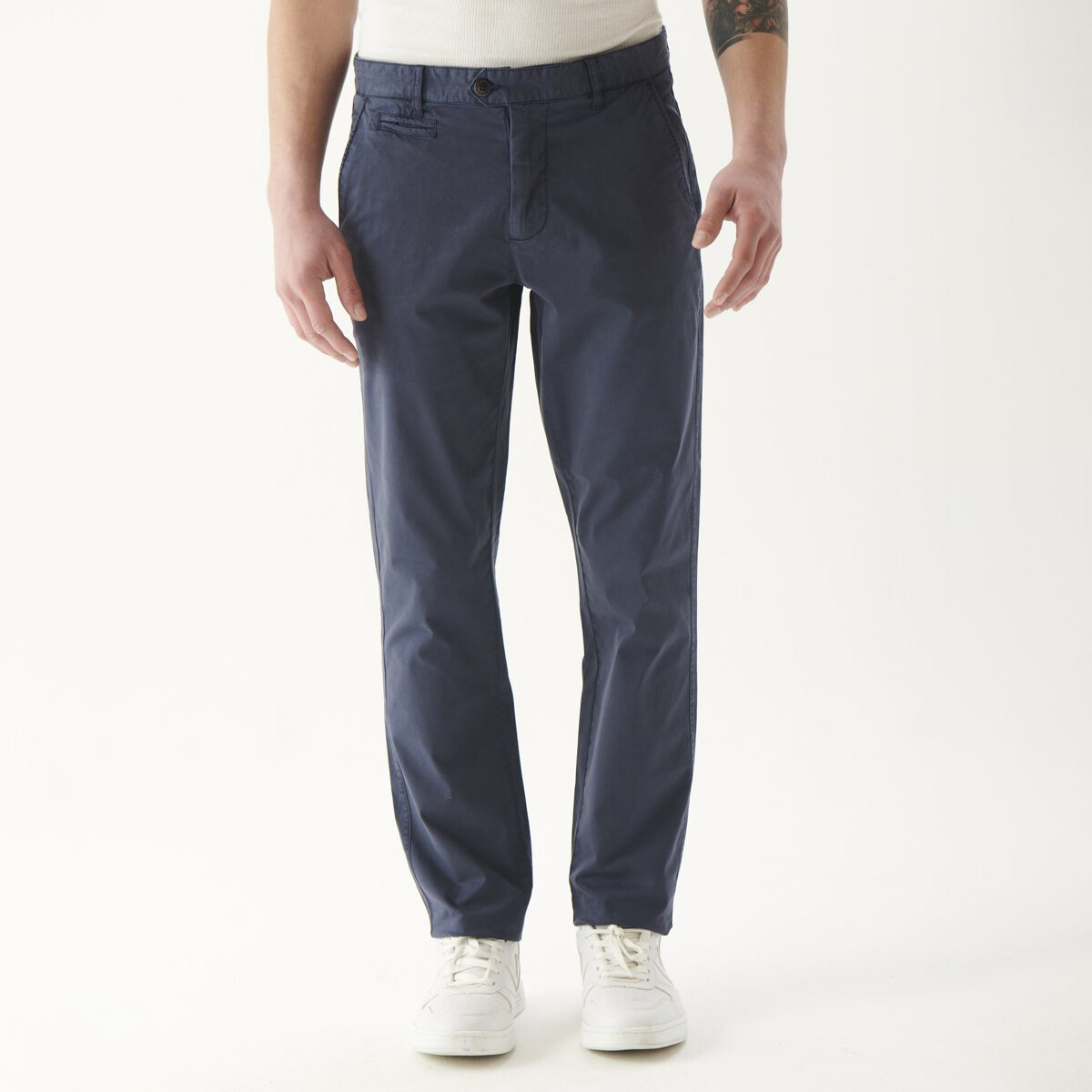 Pantalón Wrangler de Hombre - PANTALÓN CHINO - W55002MARINO - ELD 