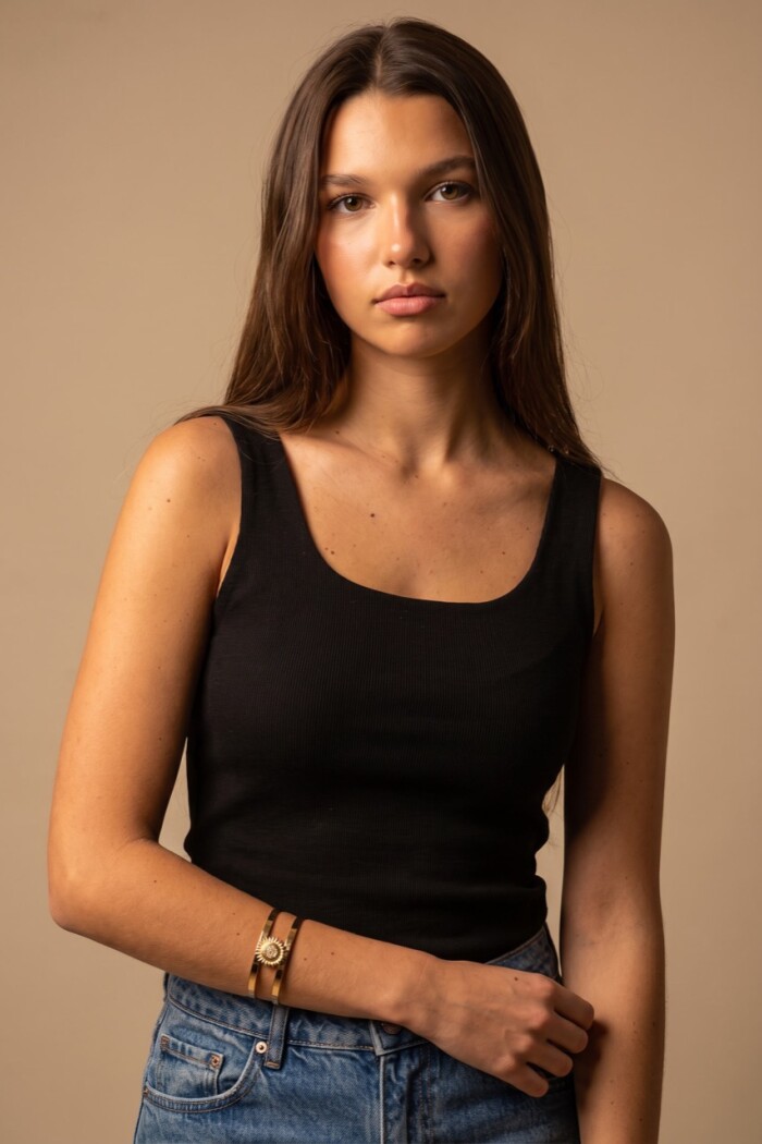 Top Musculosa Negro