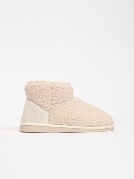Pantubota de sherpa Crudo
