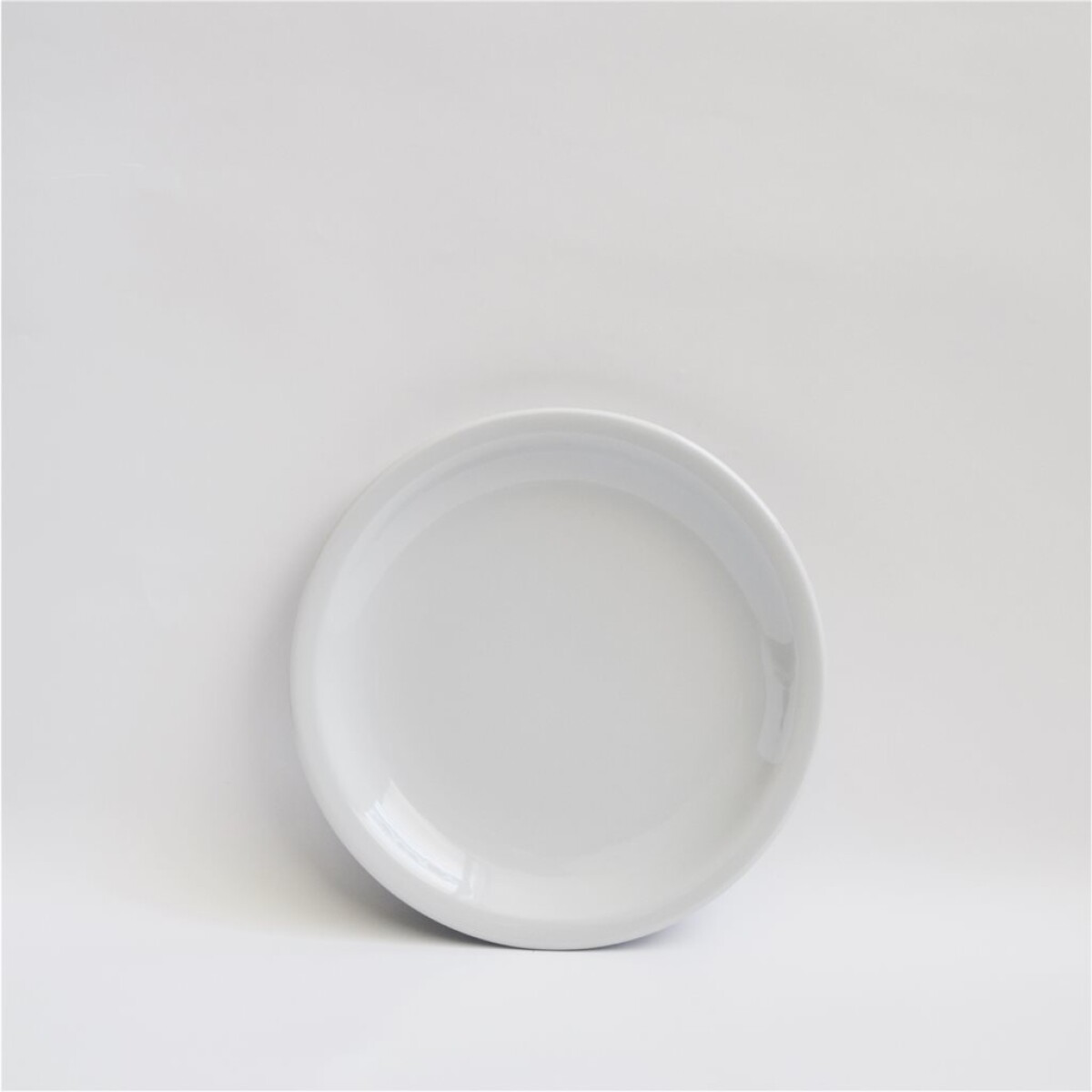 PLATO POSTRE D19CM LINEA RECTA BLANCO VERBANO 