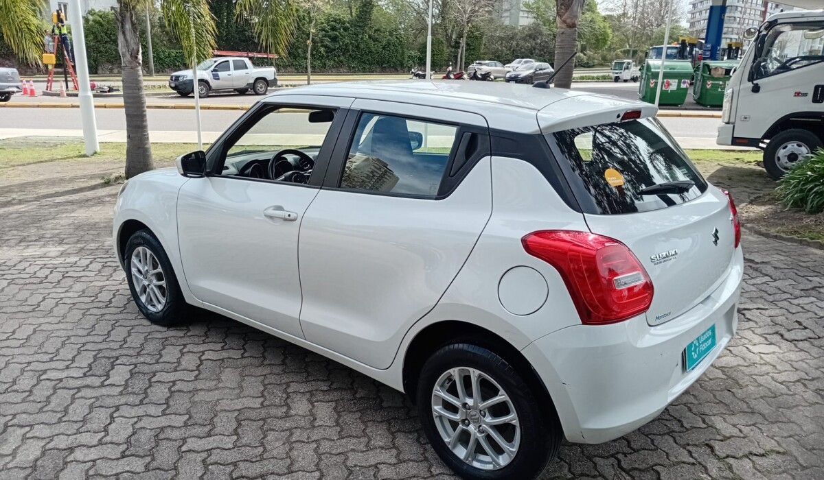 Suzuki Swift 1.2 GL MT - 2021 Suzuki Swift 1.2 GL MT - 2021