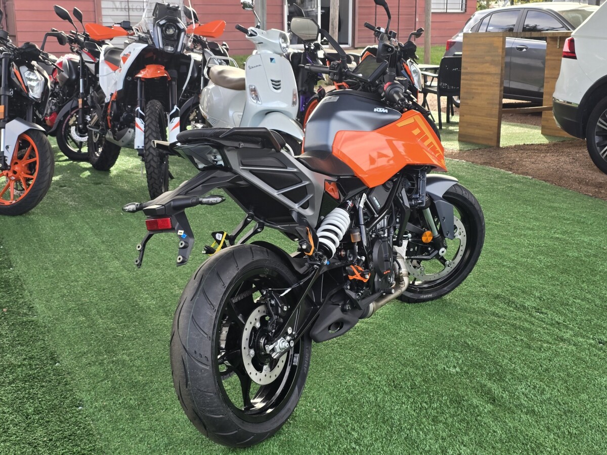 KTM Duke 250cc 0KM | Permuta / Financia KTM Duke 250cc 0KM | Permuta / Financia