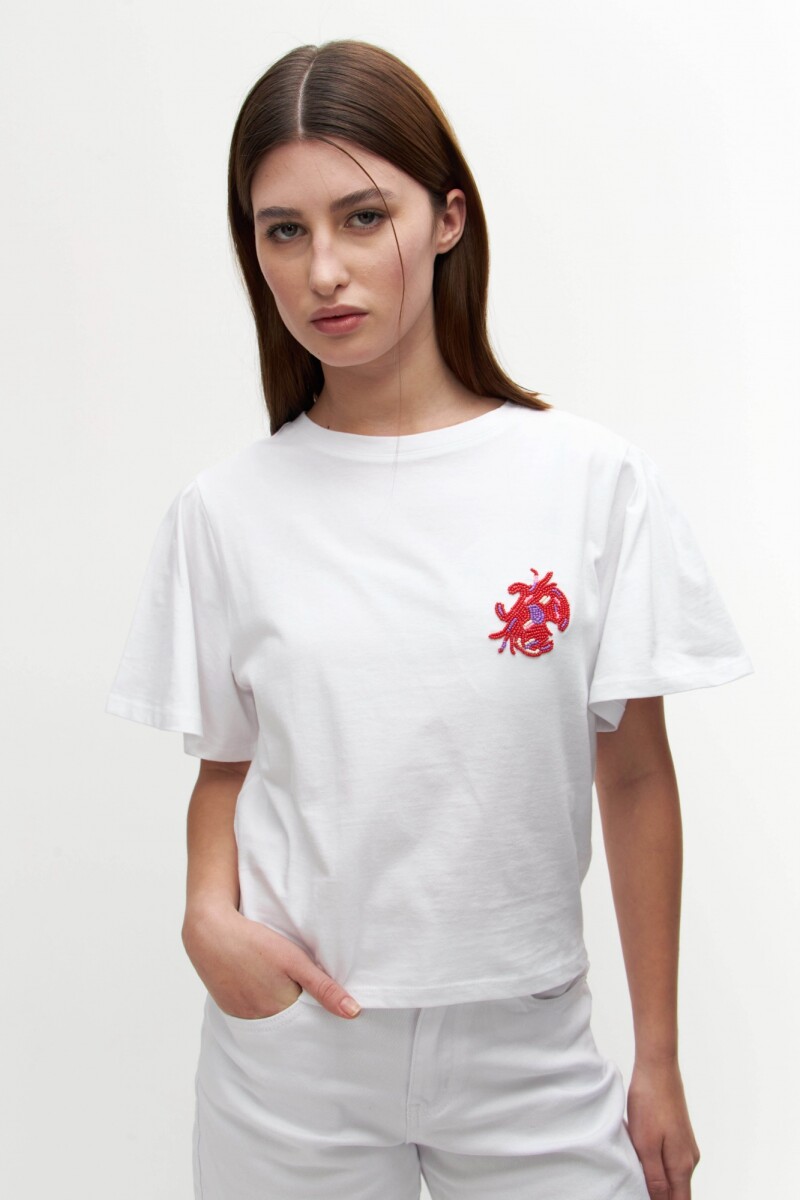 Remera escote base con bordado - blanco 